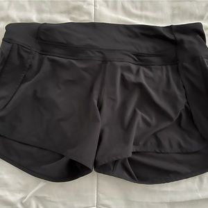 Lululemon run time shorts
